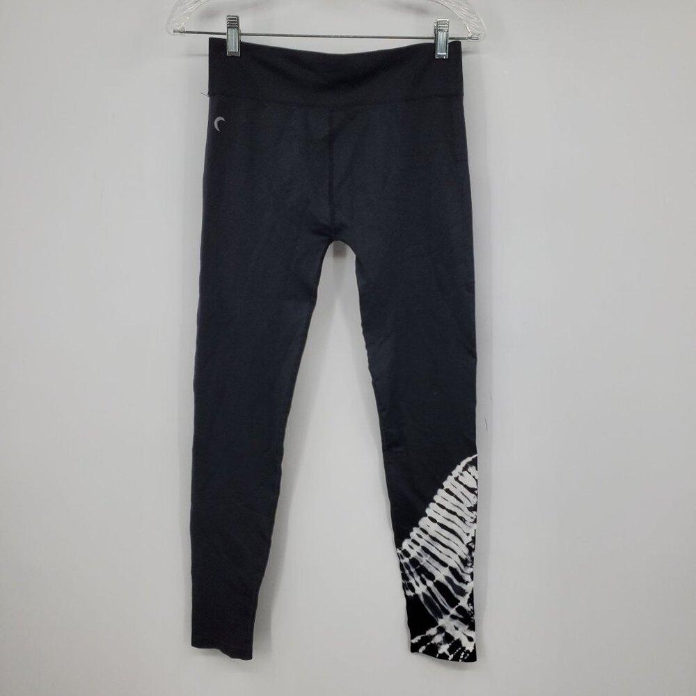 Zyia Seamless Black and White Tie Dye Pull‎ On Leggings